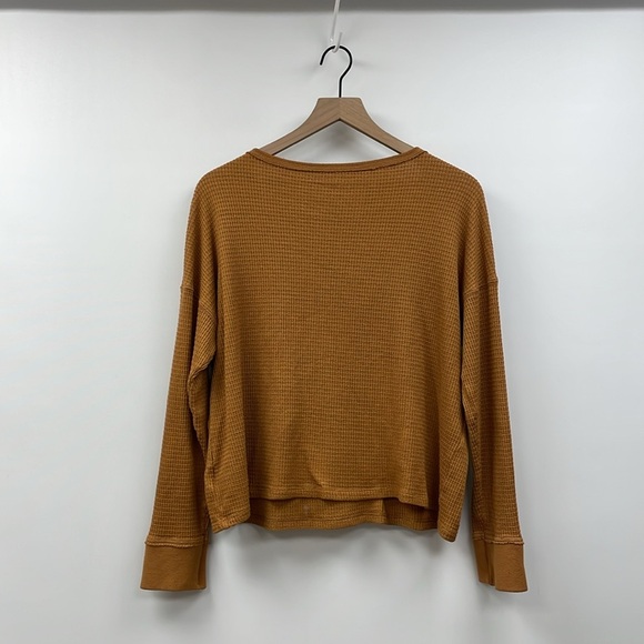 American Eagle Thermal Waffle Knit Oversized Slouchy V-Neck Shirt Brown Medium - Picture 4 of 7